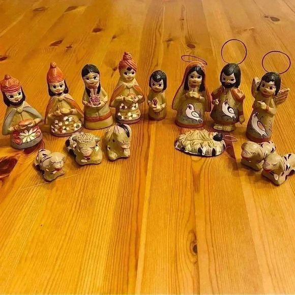 Vintage Hand Crafted Miniature Nativity Set Rustic Folk Art - Picture 1 of 6